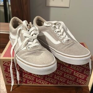 Vans Beige and White Sneakers Size 8.5